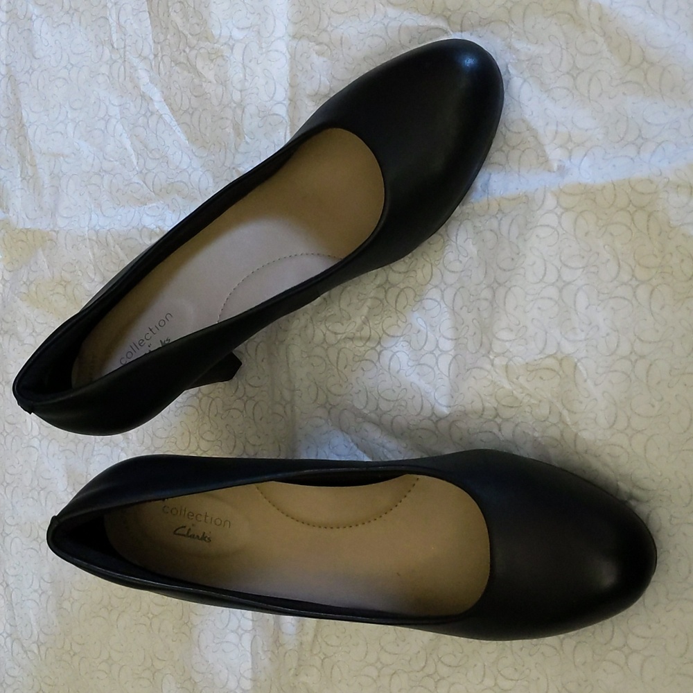 Clarks Adriel Viola Heels Size 9 - Almost New!